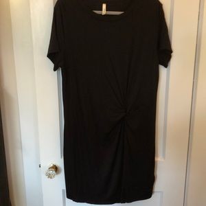 Magic Fit Black t-shirt dress w/knot detail